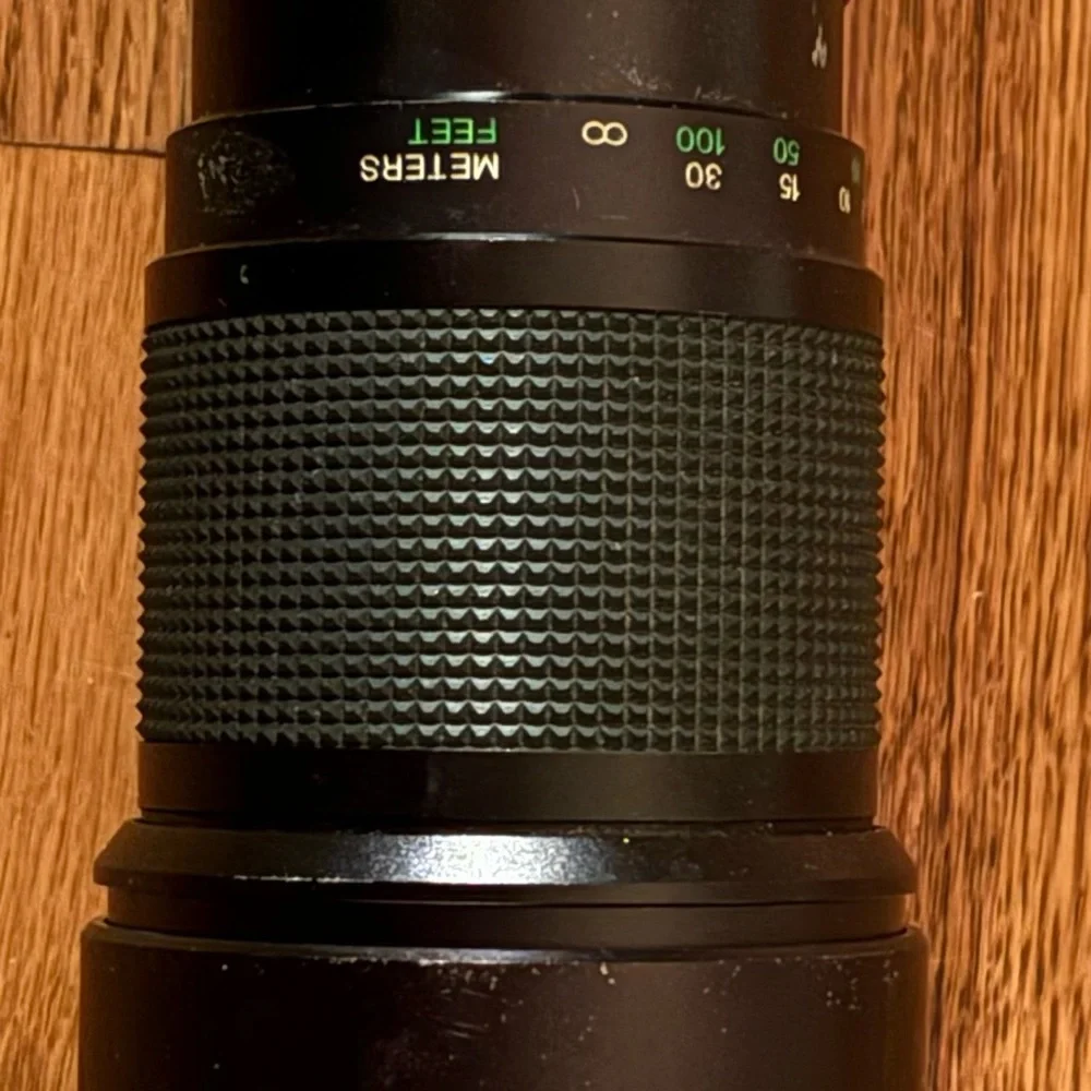 Vivitar Auto Telephoto 1:56 Lens, No. 37501983, EUC